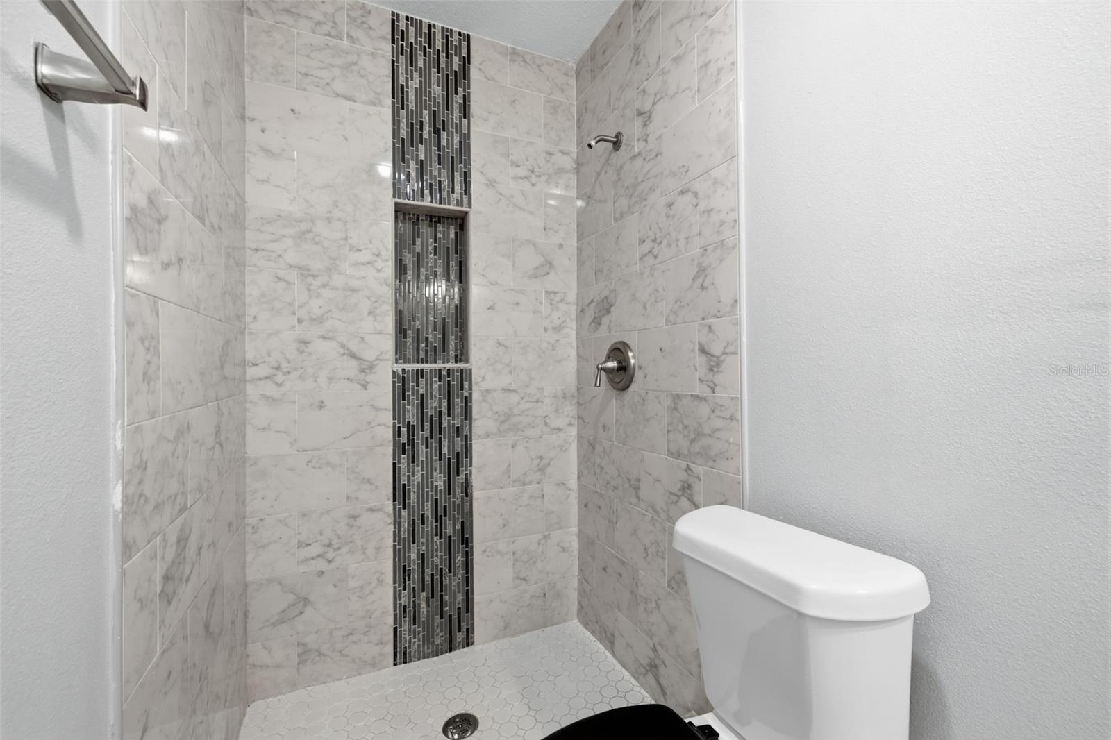 7806 Tanglewood Ln Property Photo 12