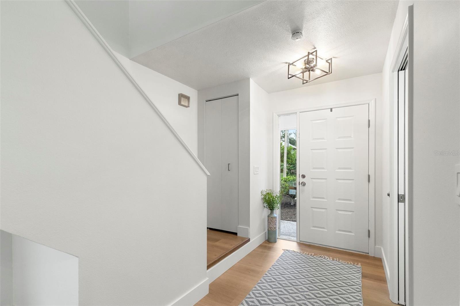 1841 Springwood Cir N Property Photo 6