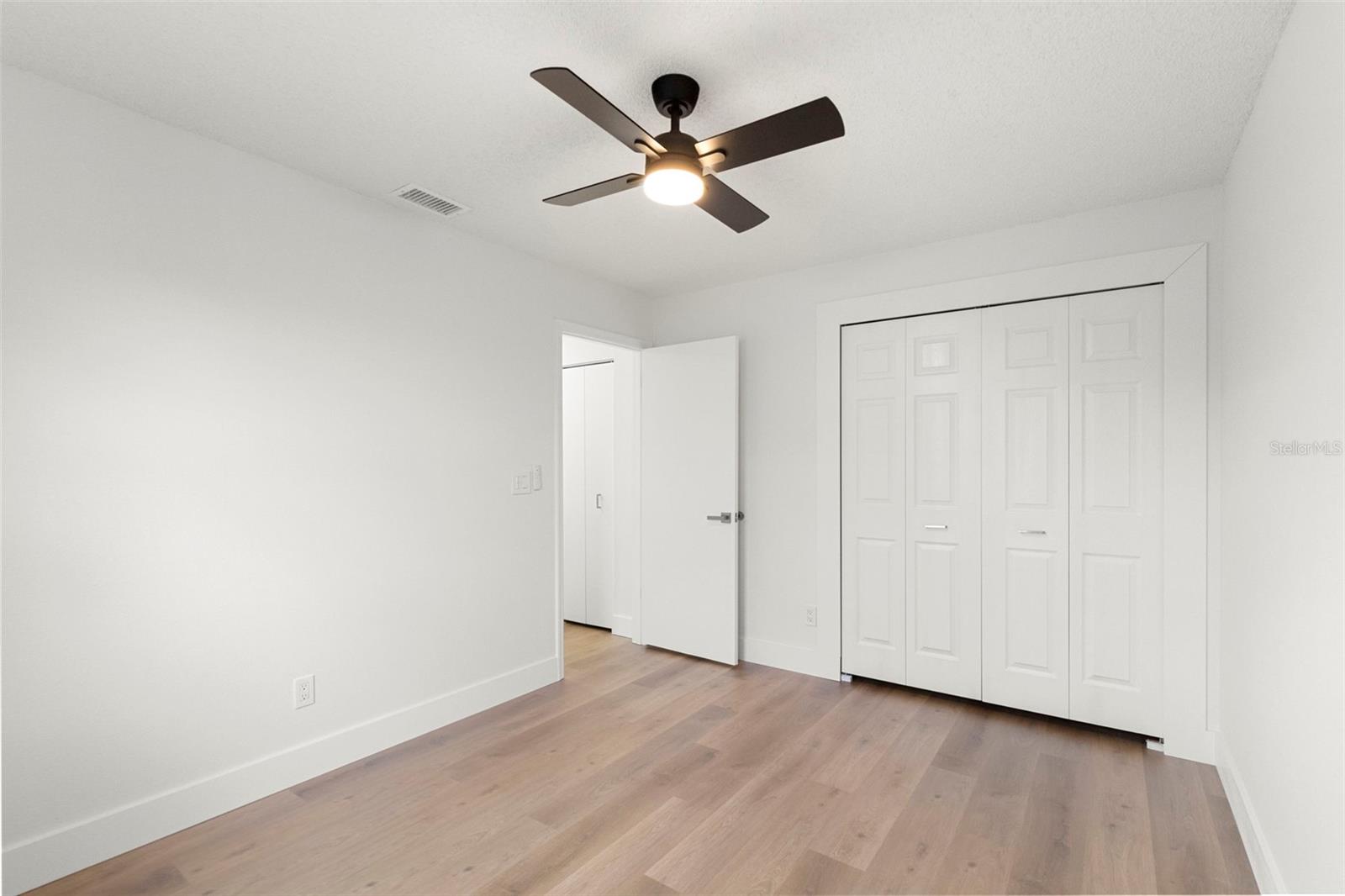 1841 Springwood Cir N Property Photo 23