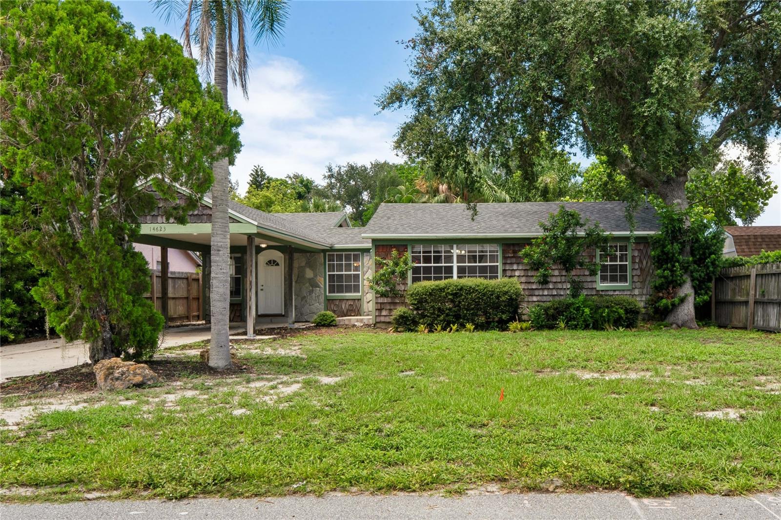 14623 Sunset Dr Property Photo 1