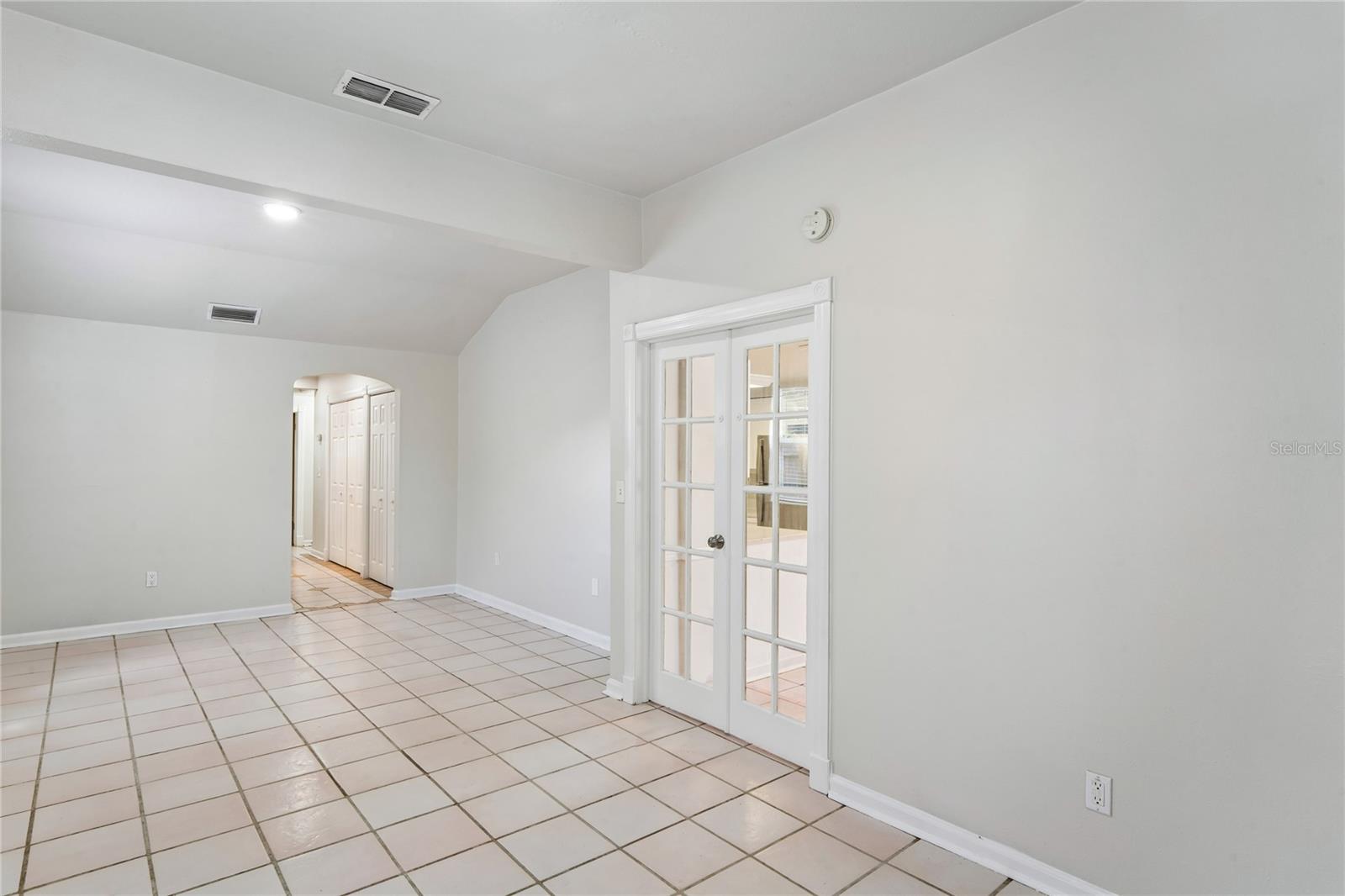 14623 Sunset Dr Property Photo 3