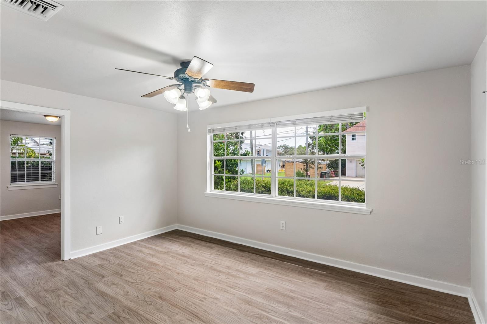 14623 Sunset Dr Property Photo 10