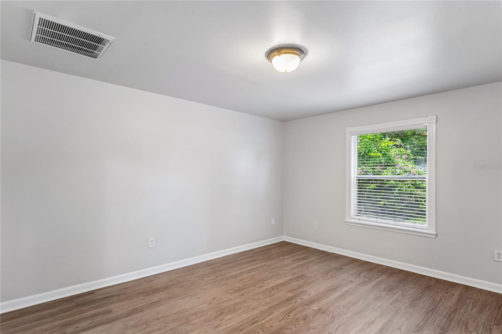 14623 Sunset Dr Property Photo 12