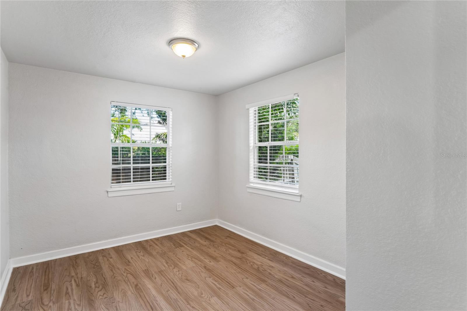 14623 Sunset Dr Property Photo 17
