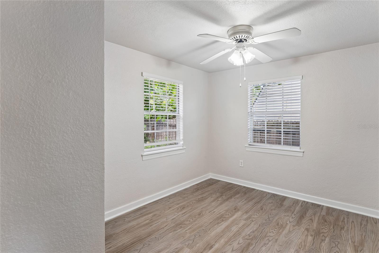 14623 Sunset Dr Property Photo 20