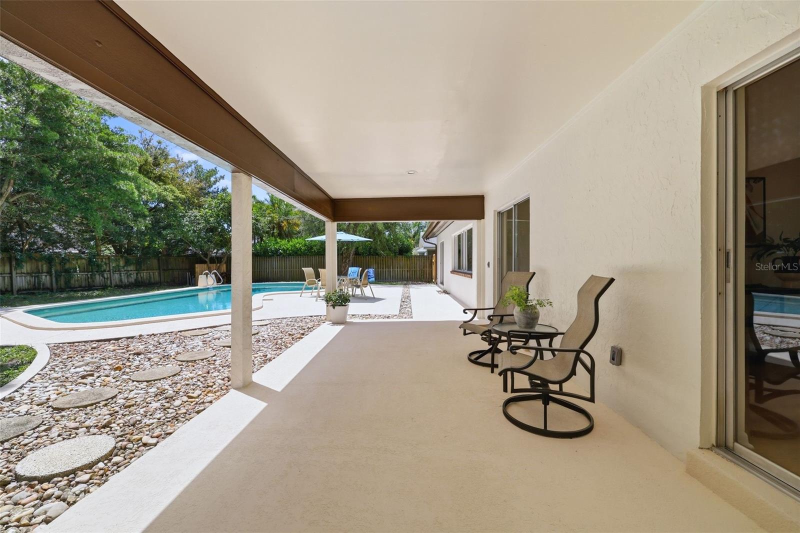 11735 Lipsey Rd Property Photo 40