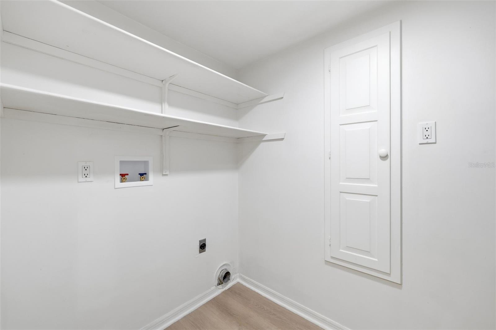 11735 Lipsey Rd Property Photo 46