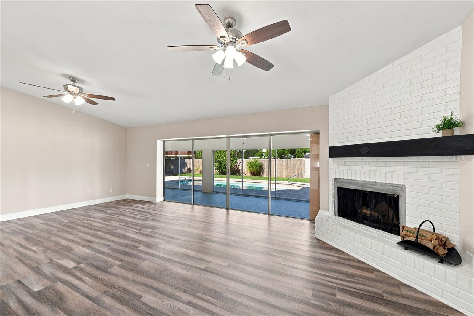 3276 Fox Hill Dr Property Photo 10