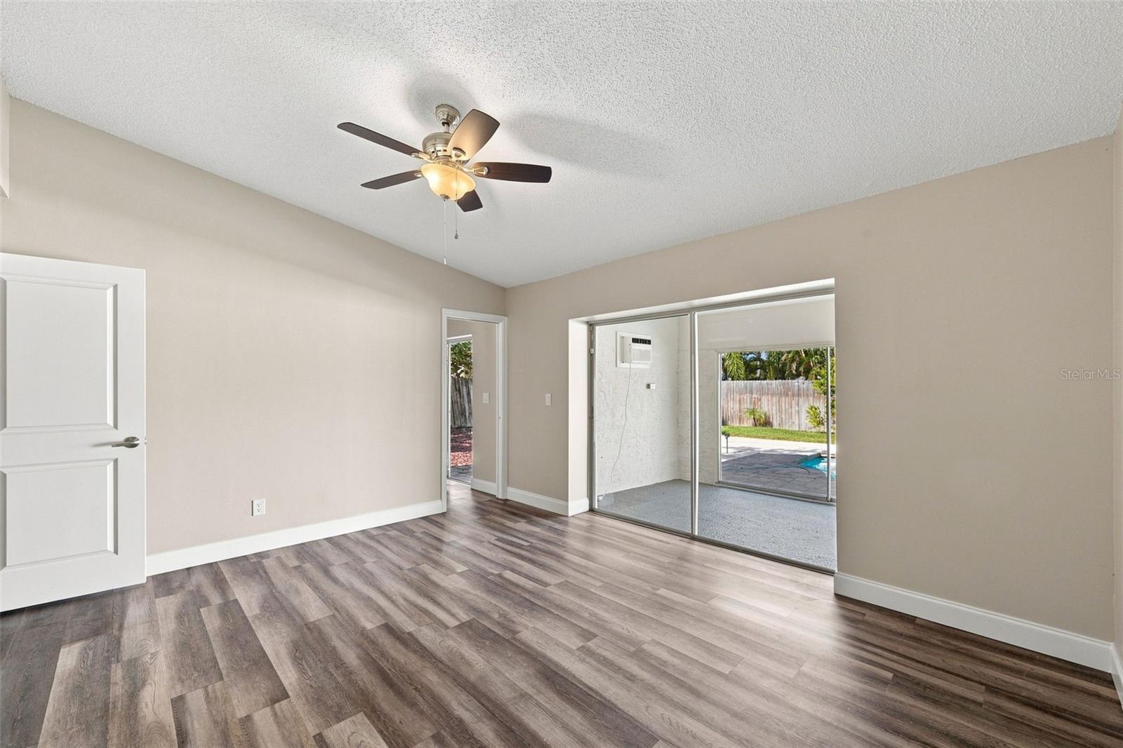 3276 Fox Hill Dr Property Photo 22