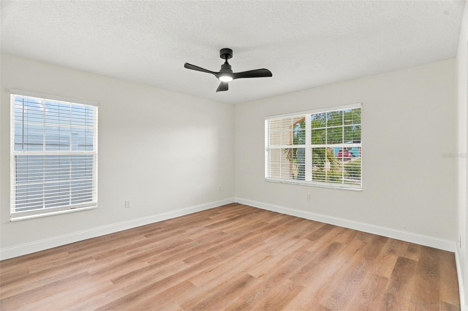 625 Folsom St S Property Photo 27