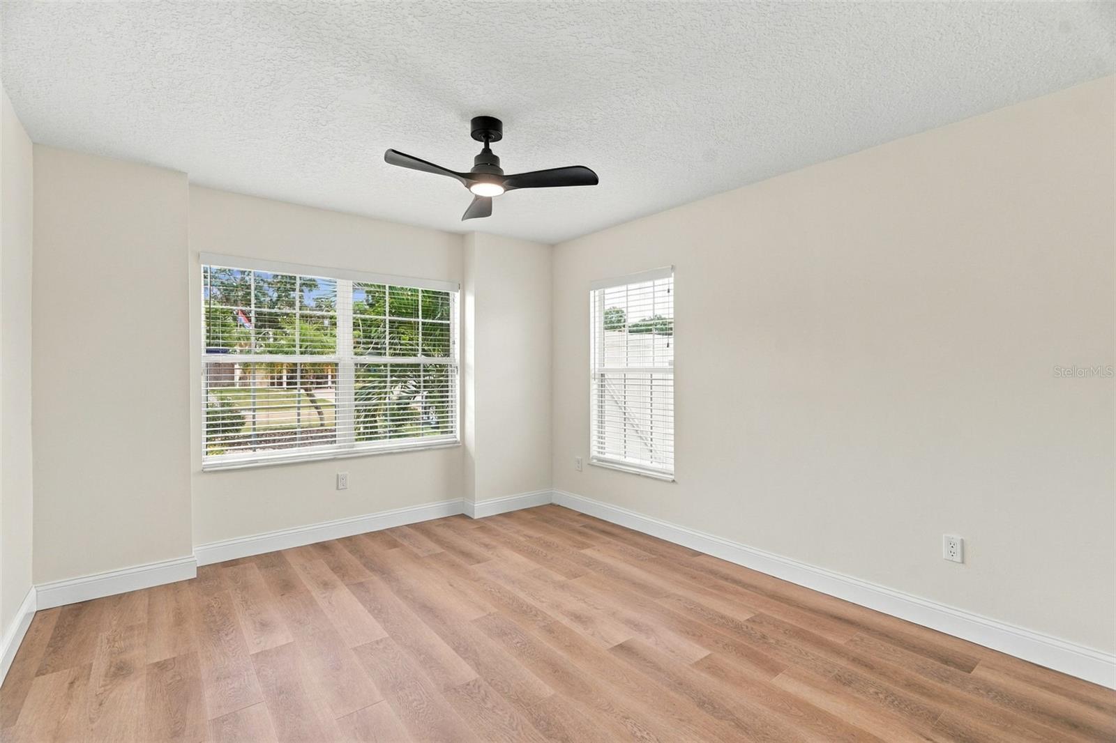 625 Folsom St S Property Photo 28