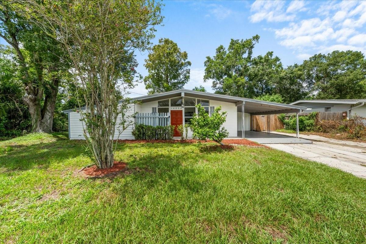 14804 N Boulevard Property Photo 1