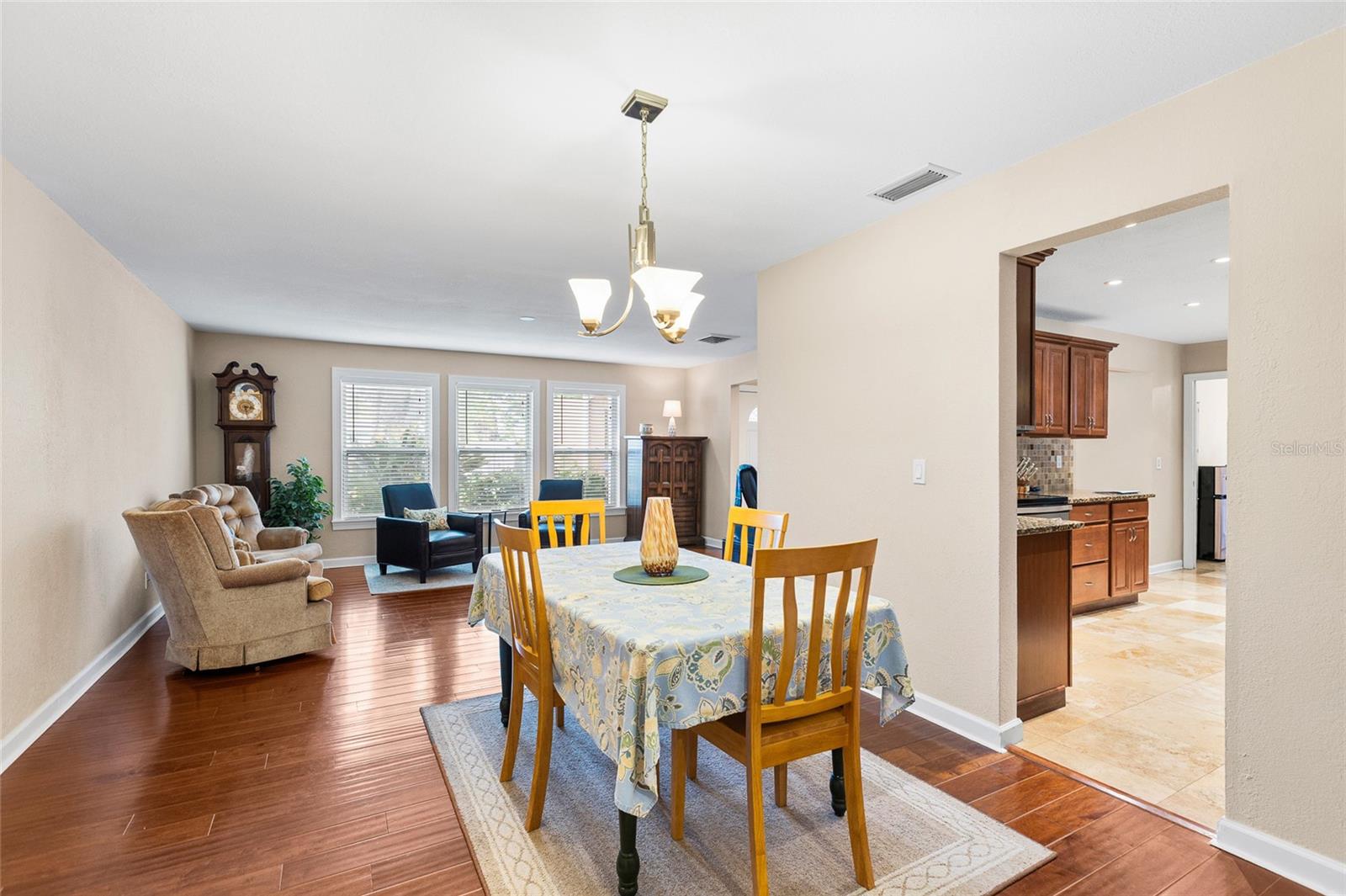 12152 Bonnie Ter Property Photo 11