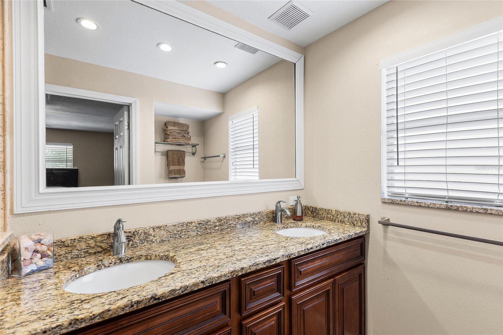 12152 Bonnie Ter Property Photo 26