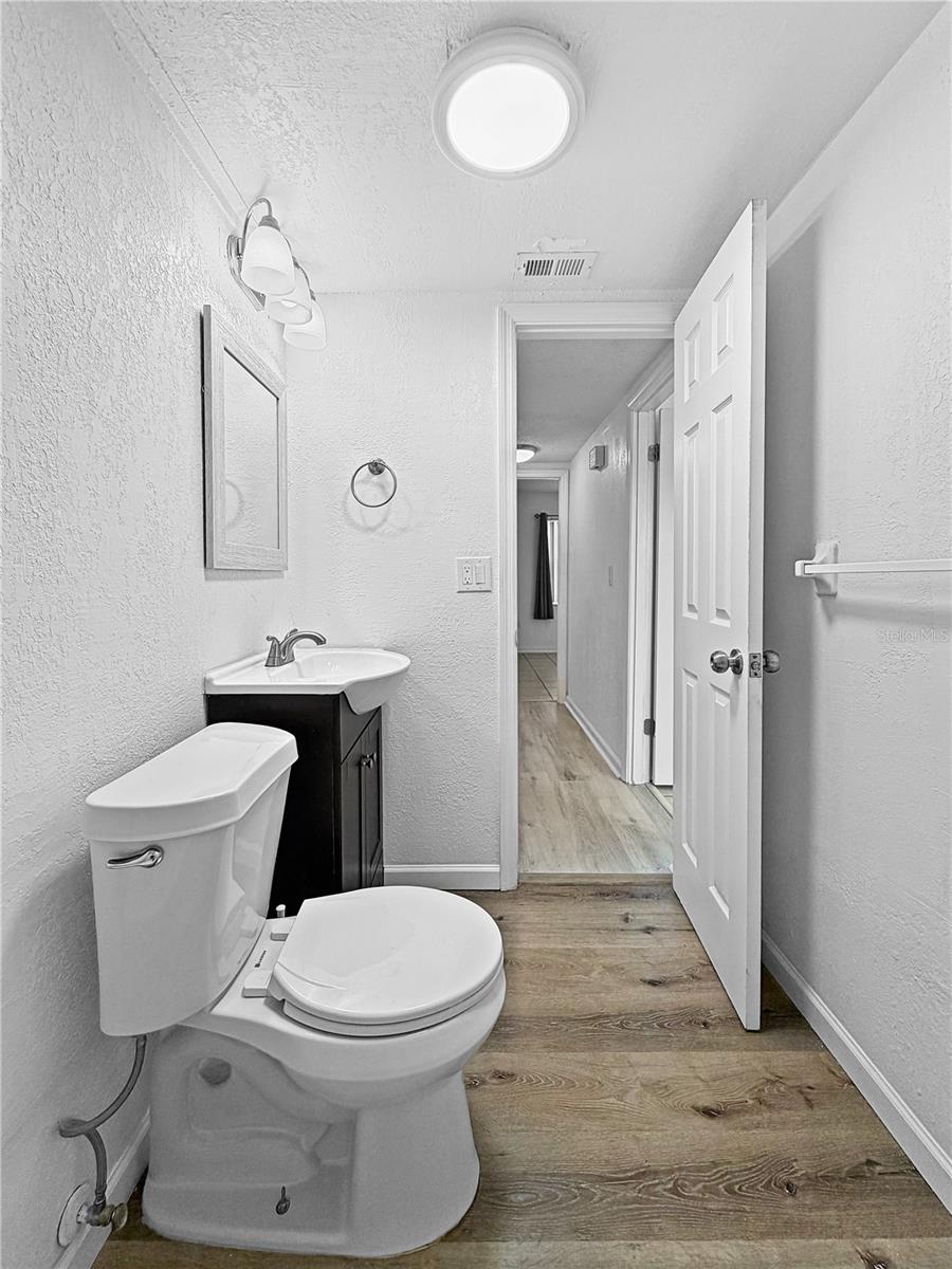 1920 E Edgewood Dr #k9 Property Photo 10