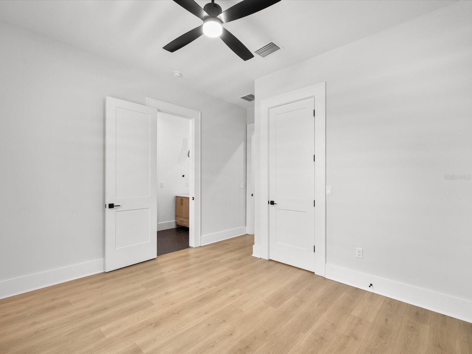 2123 S Cortez Ave Property Photo 47