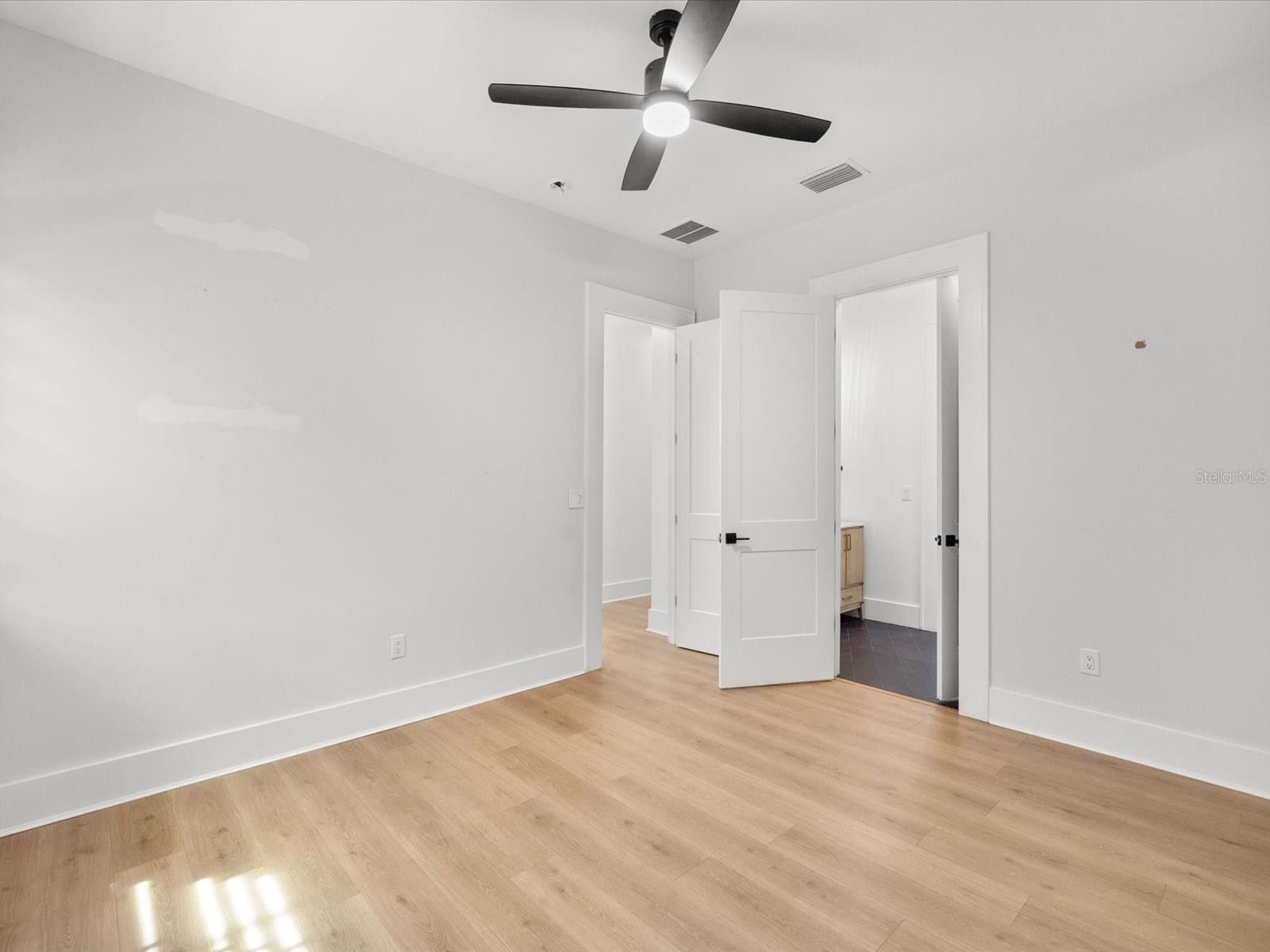 2123 S Cortez Ave Property Photo 49
