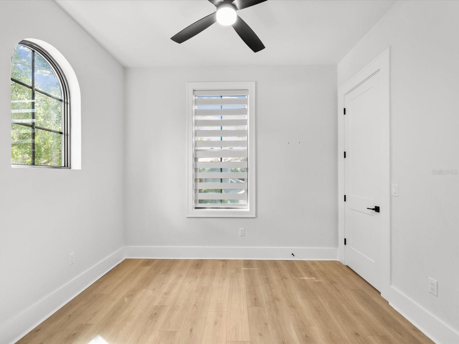 2123 S Cortez Ave Property Photo 56