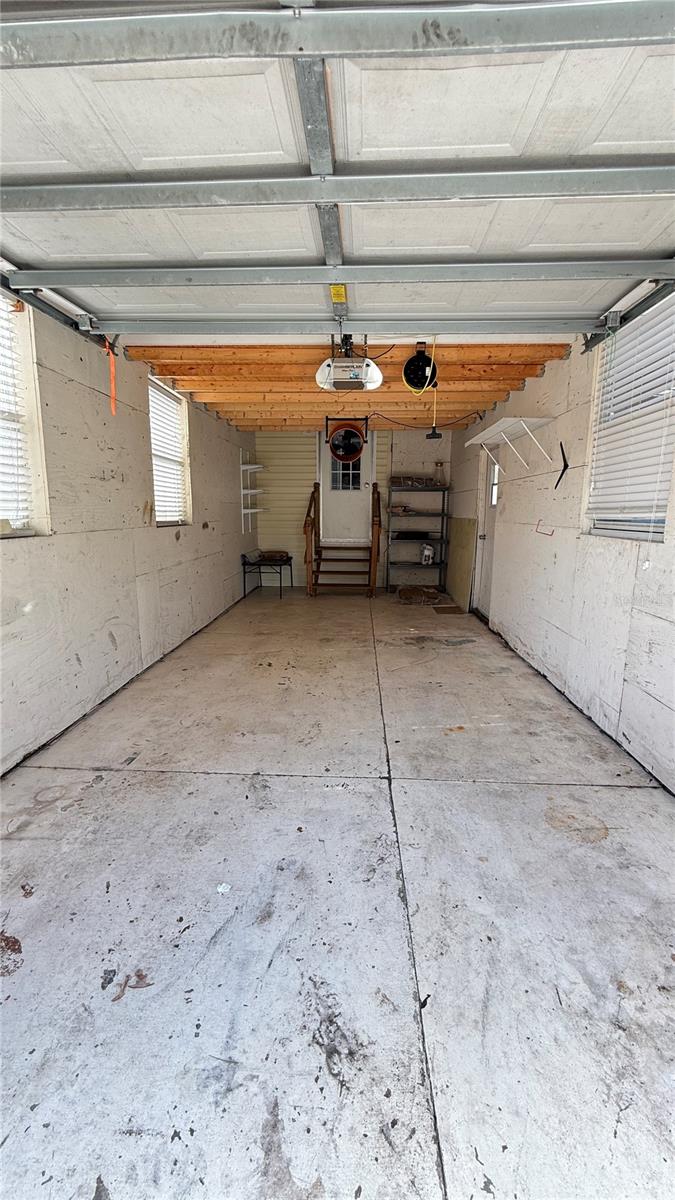 10404 Brussels Dr Property Photo 4