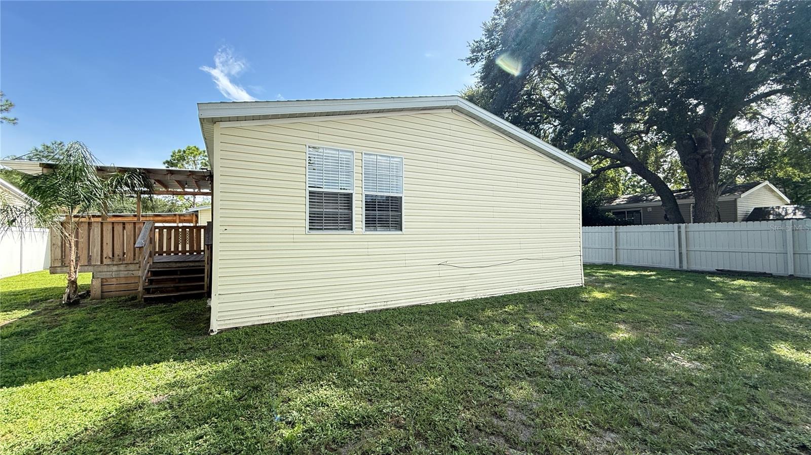 10404 Brussels Dr Property Photo 11