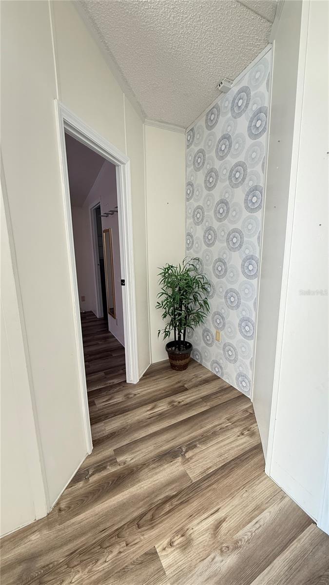 10404 Brussels Dr Property Photo 13