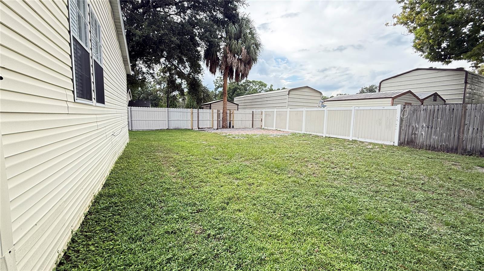 10404 Brussels Dr Property Photo 20