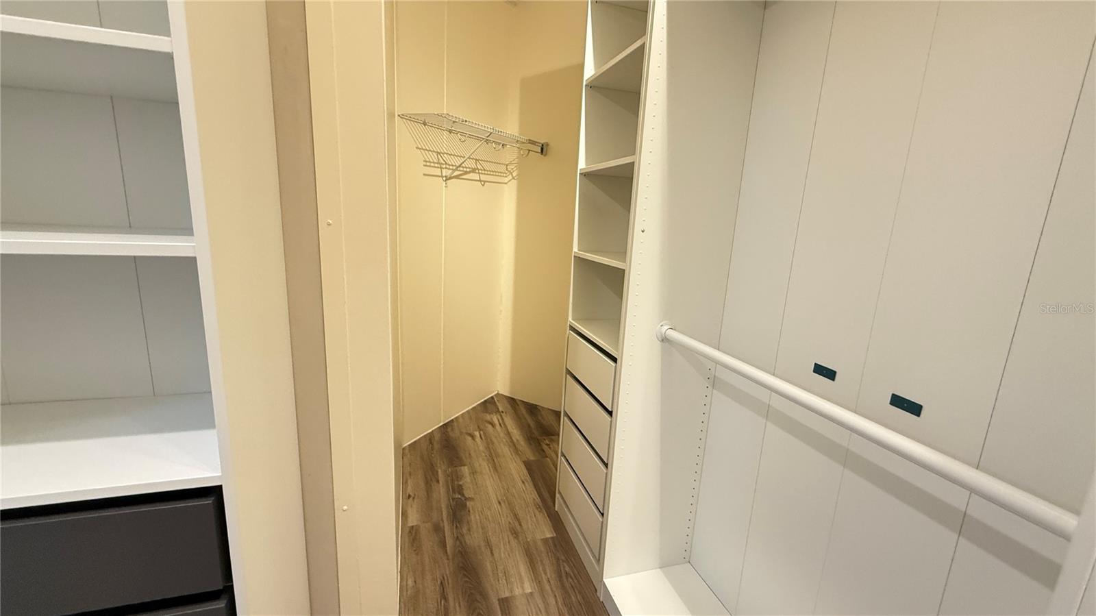 10404 Brussels Dr Property Photo 25