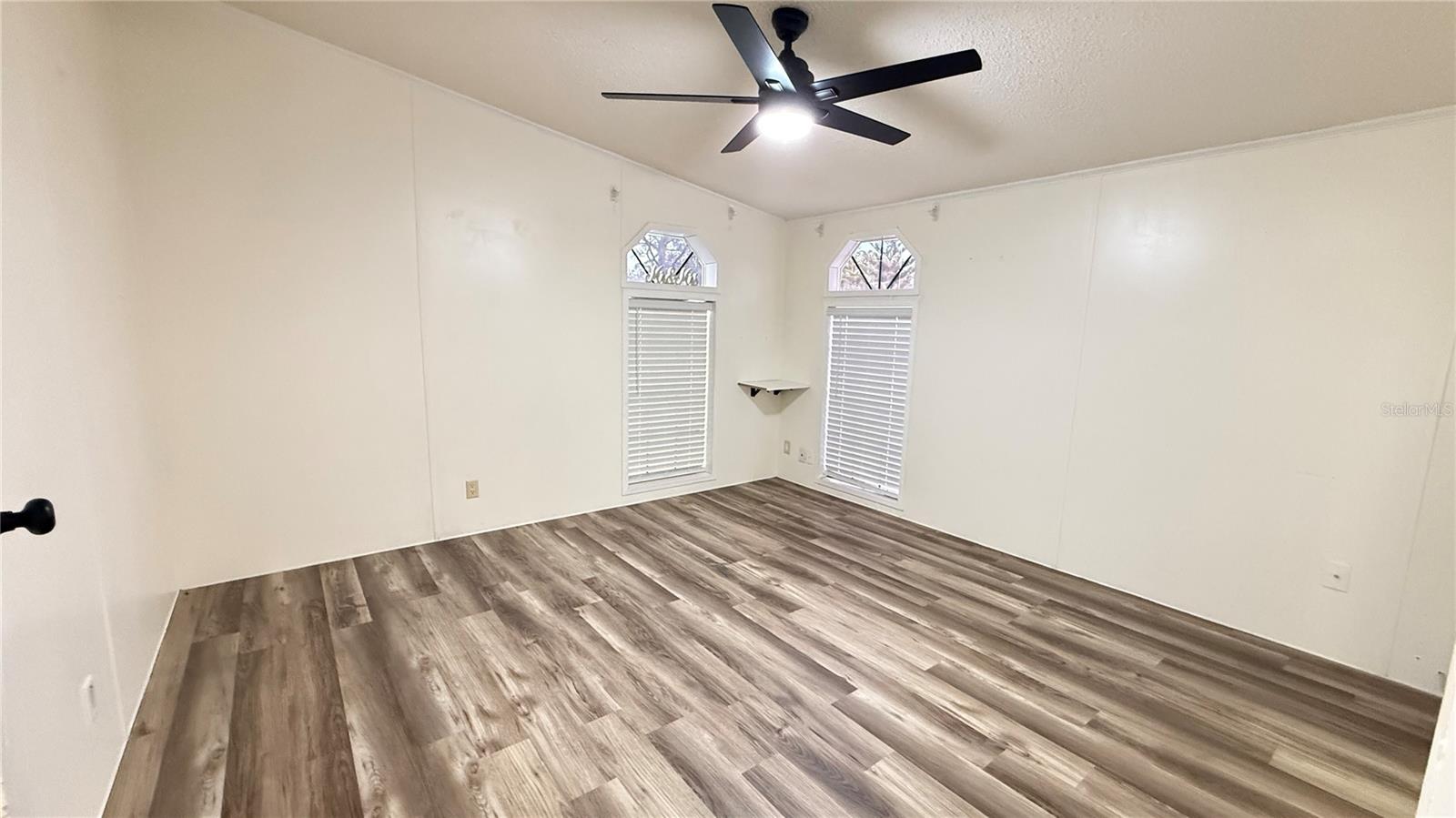 10404 Brussels Dr Property Photo 31