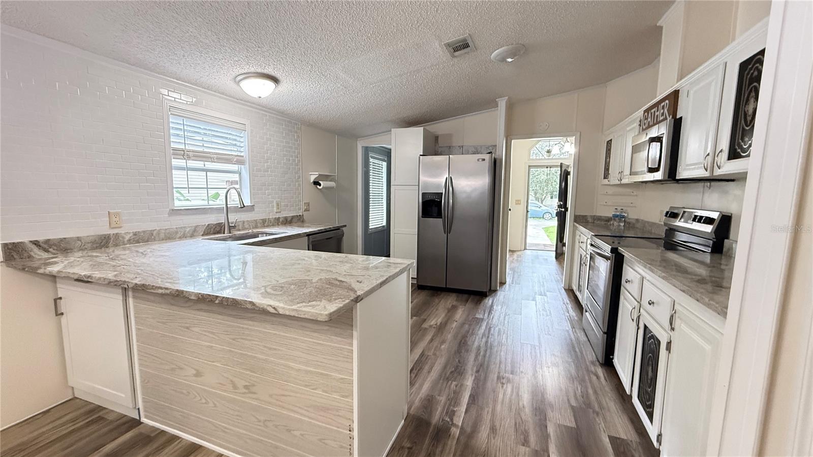 10404 Brussels Dr Property Photo 33