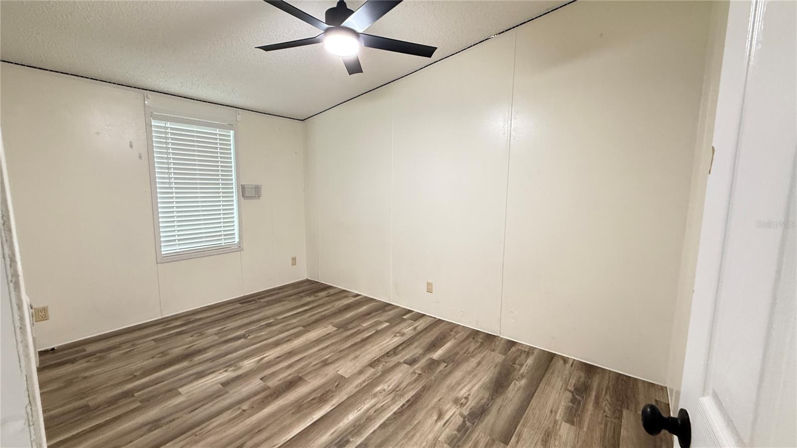 10404 Brussels Dr Property Photo 36