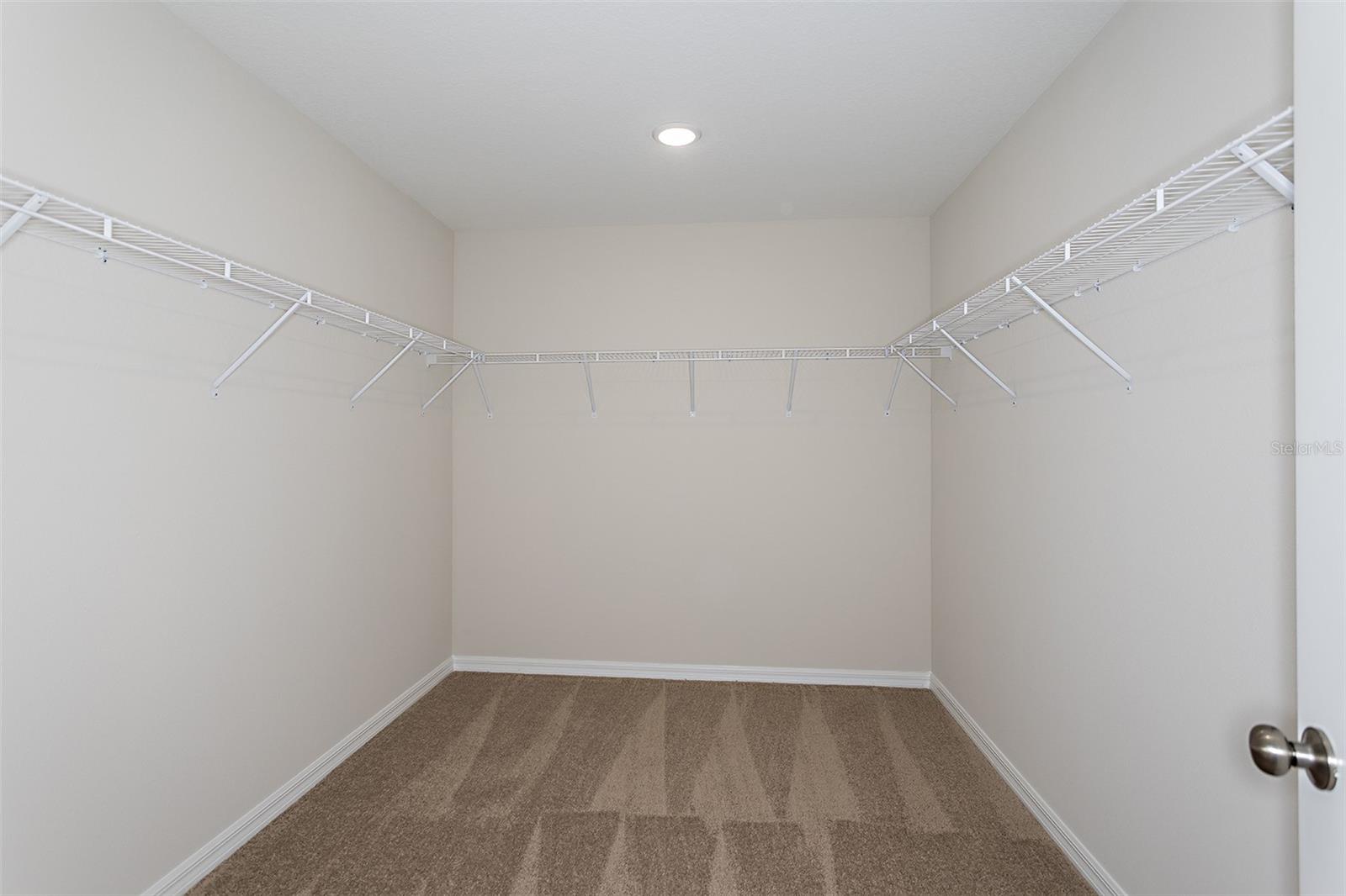 36715 Thornhedge Dr Property Photo 6
