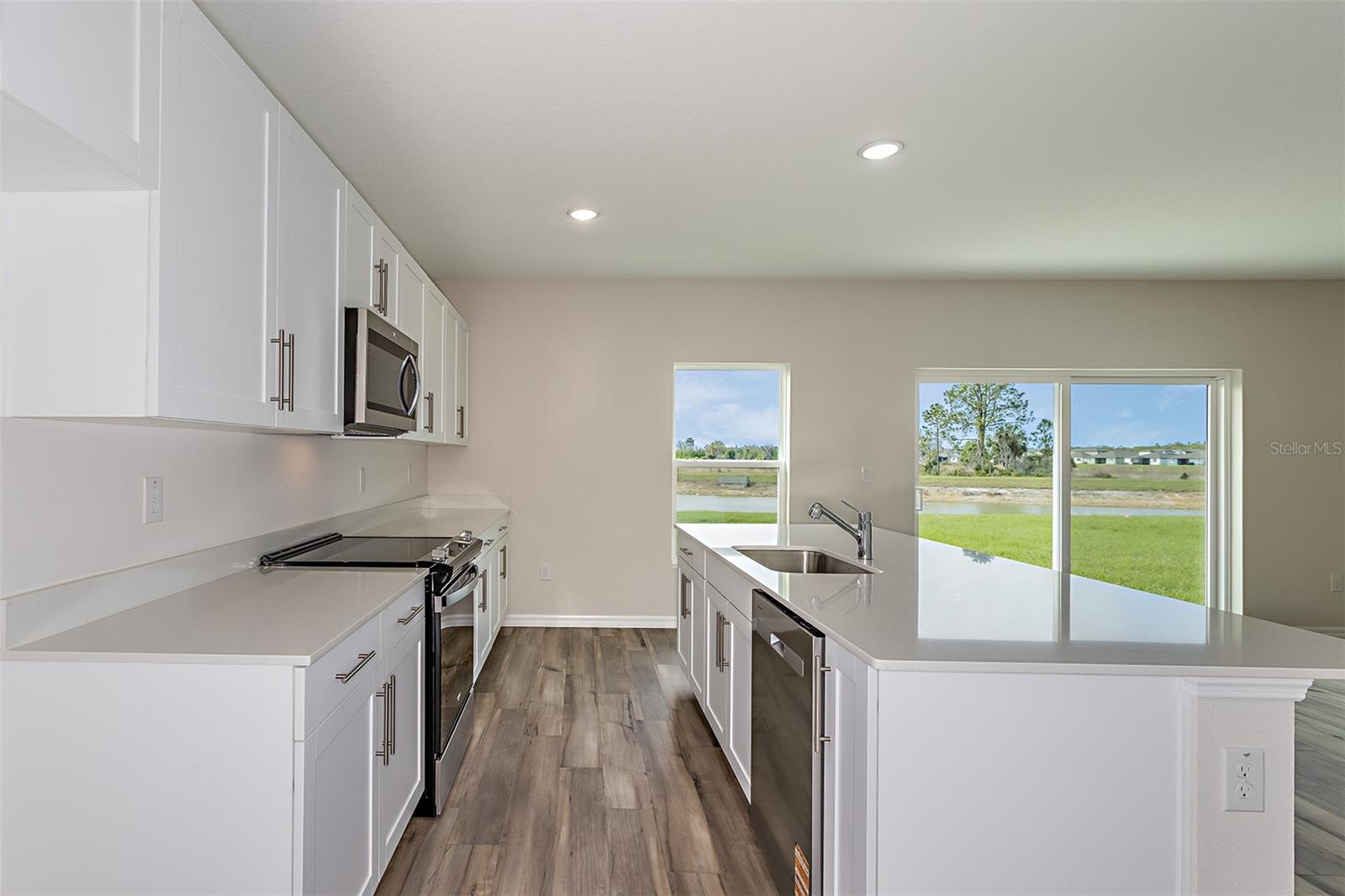 36715 Thornhedge Dr Property Photo 8