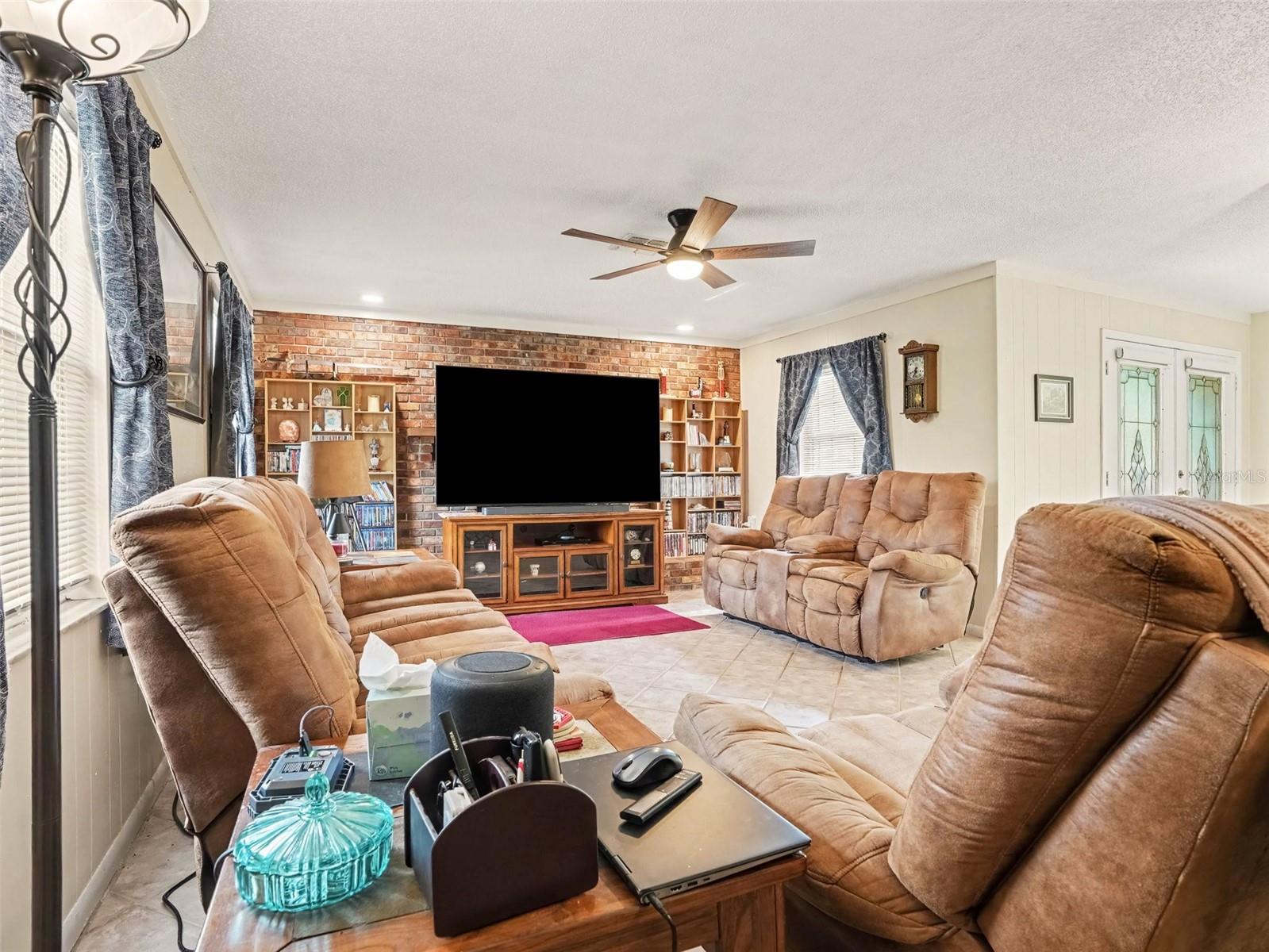 2811 John David Pl Property Photo 10