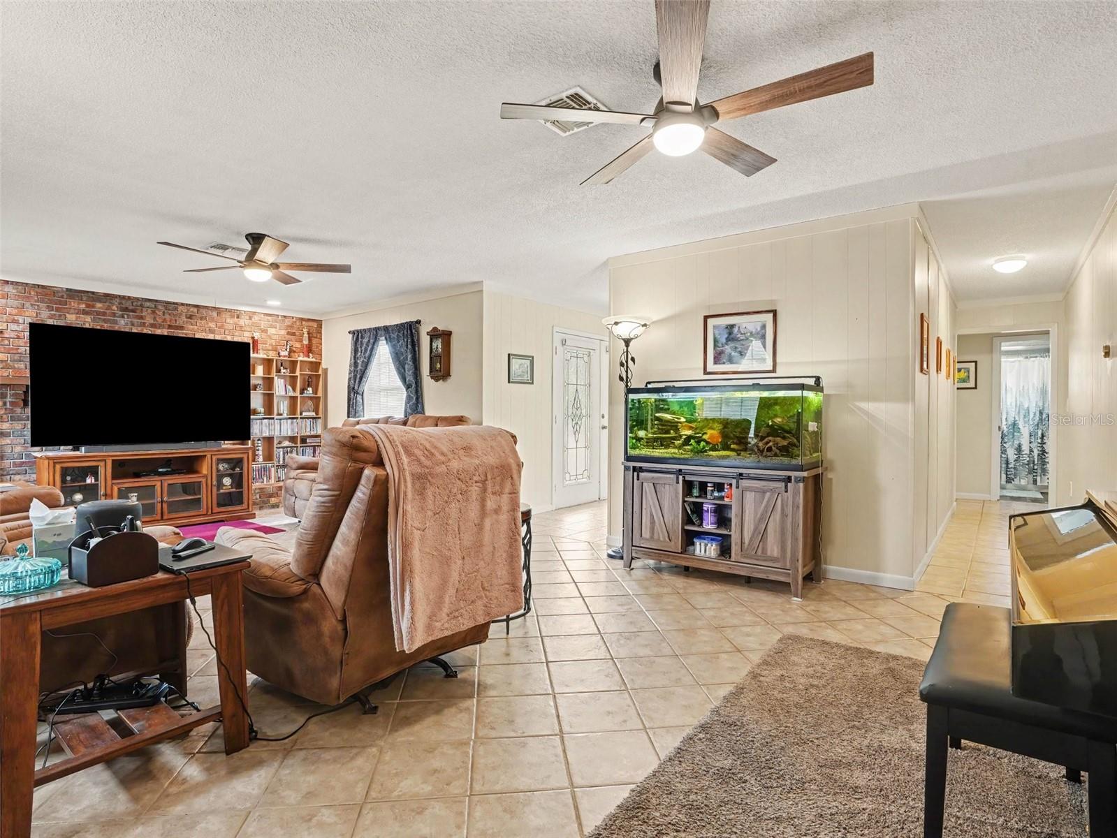 2811 John David Pl Property Photo 11