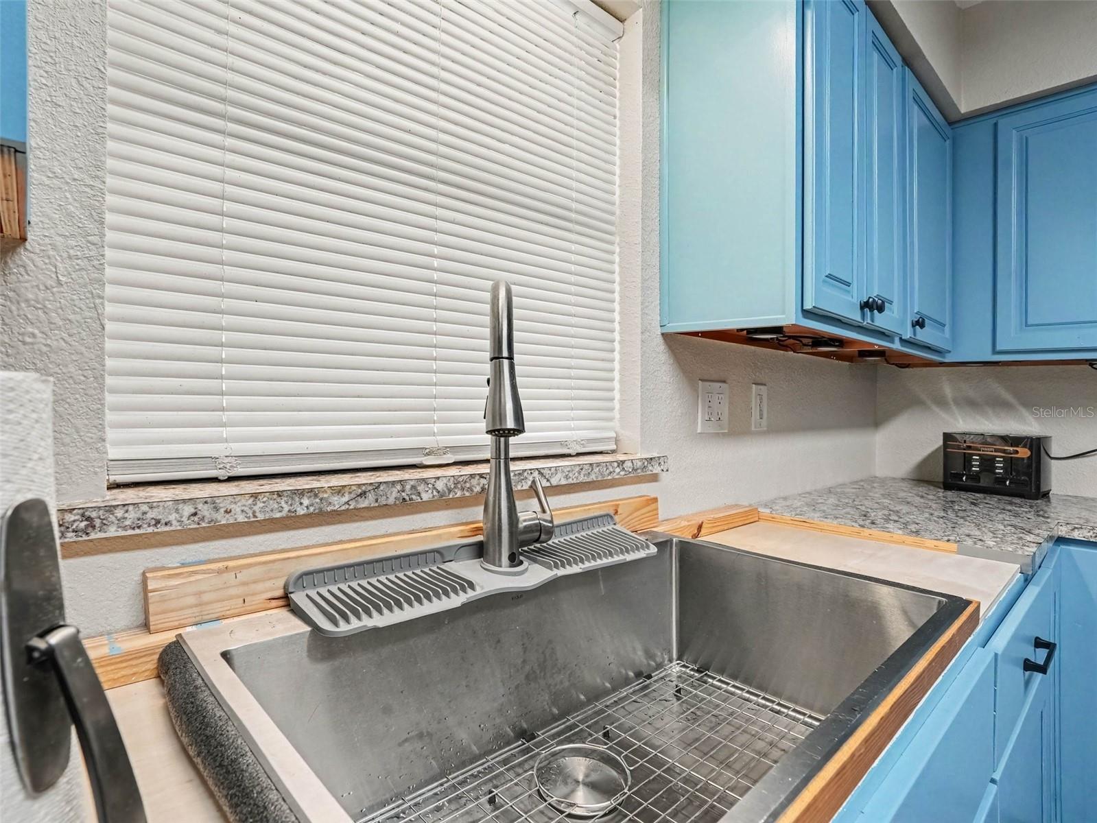 2811 John David Pl Property Photo 18
