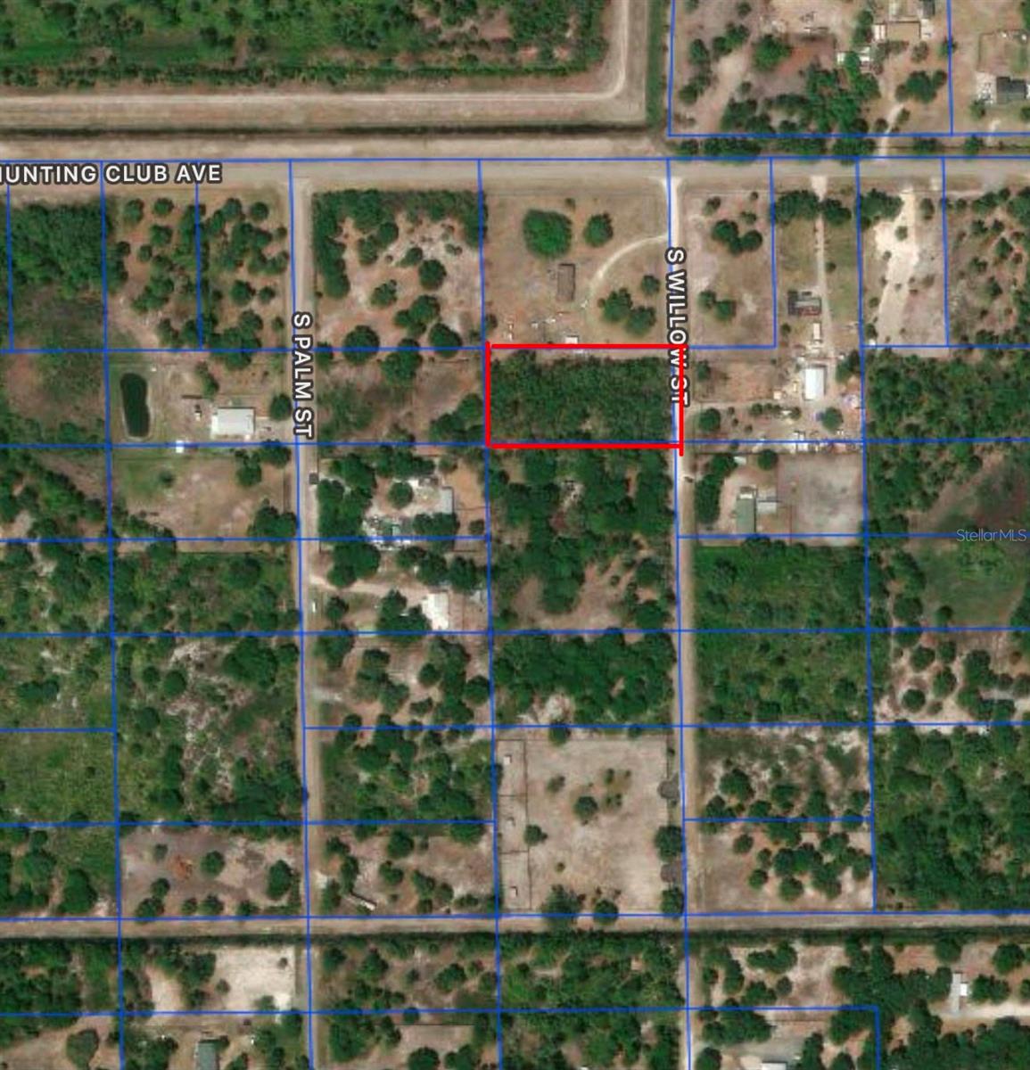 560 S Willow St Property Photo 1