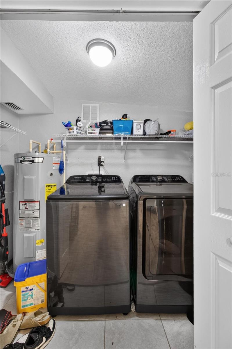 10905 N 22nd St Property Photo 40