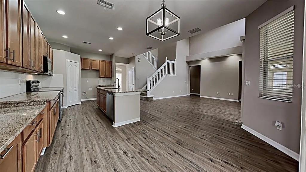 2256 Pantucket Property Photo 5