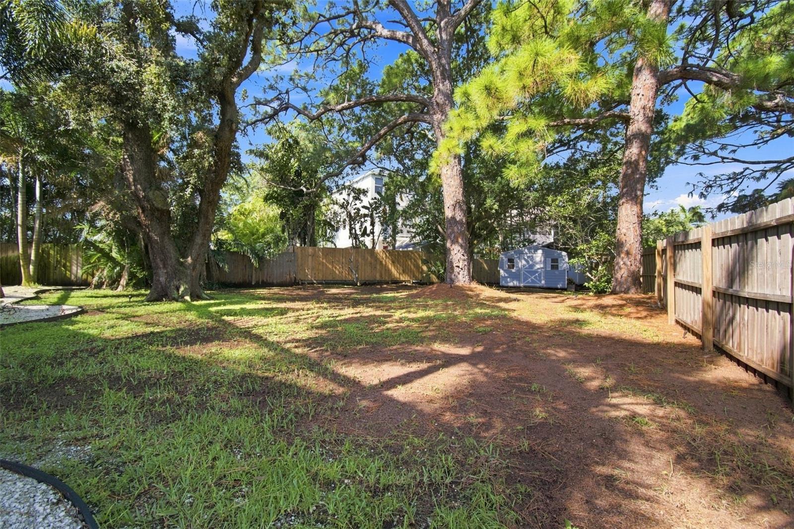 201 Lagoon Dr Property Photo 49