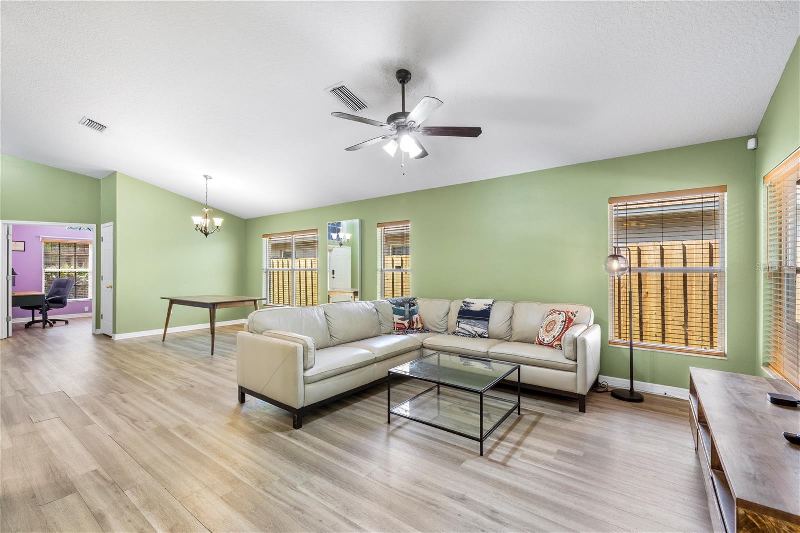 10148 Somersby Dr Property Photo 9