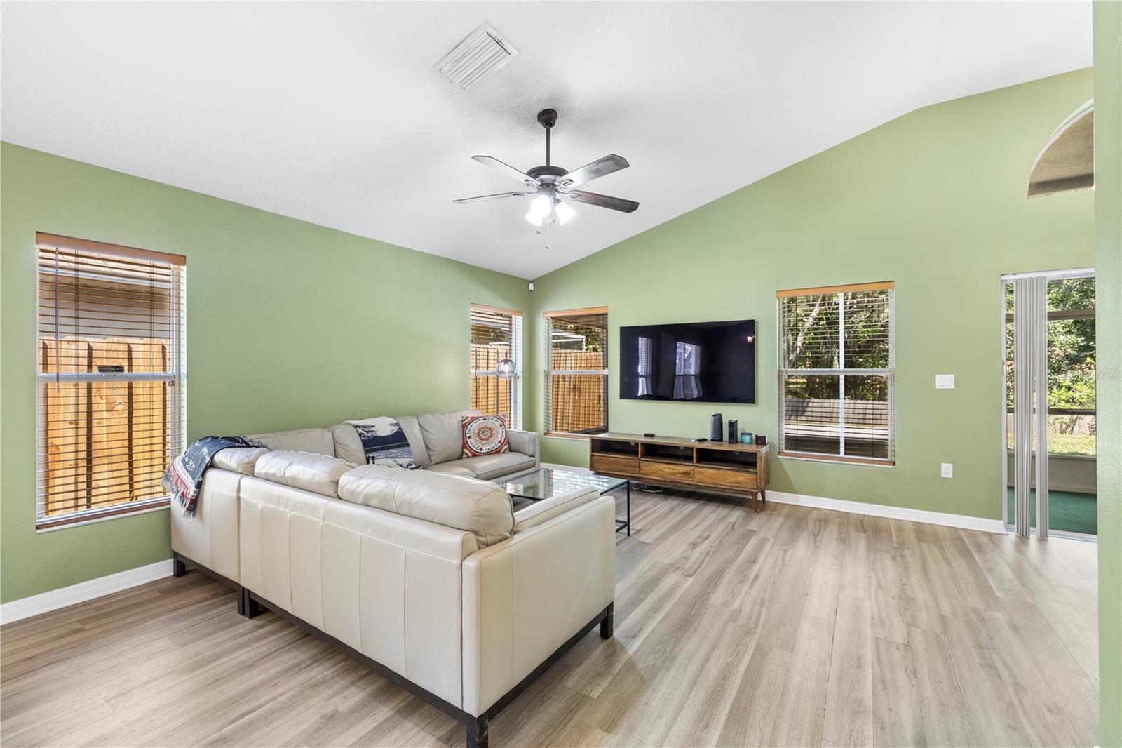 10148 Somersby Dr Property Photo 10