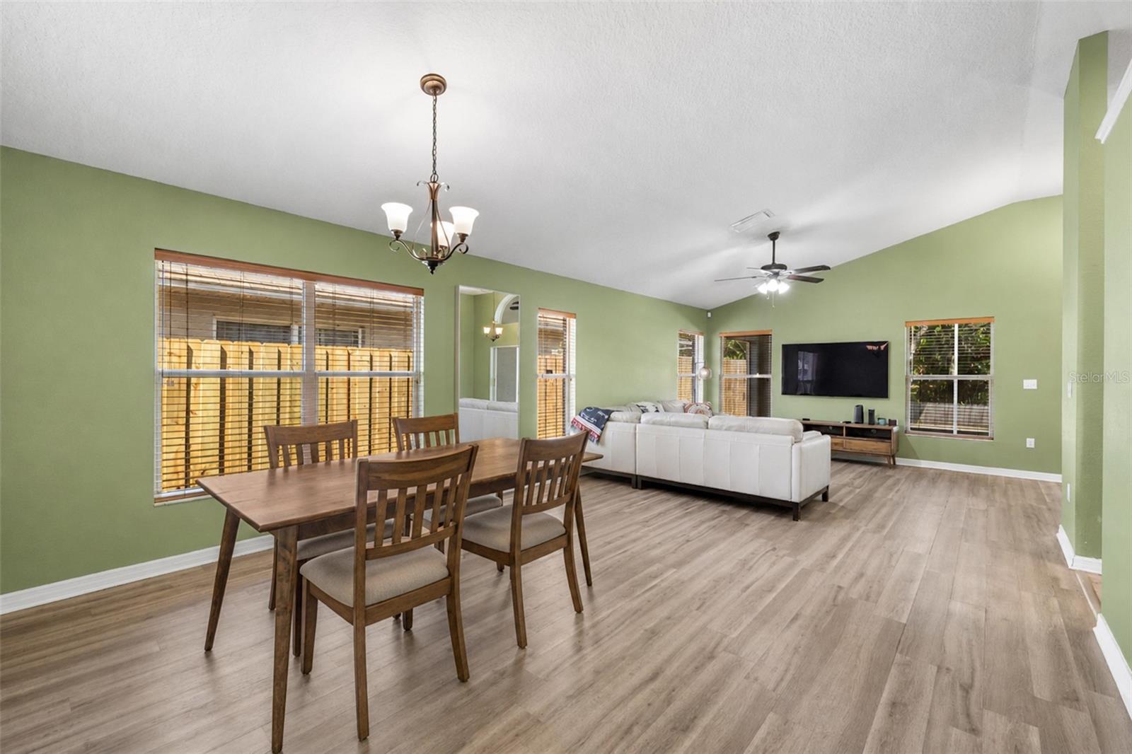 10148 Somersby Dr Property Photo 25