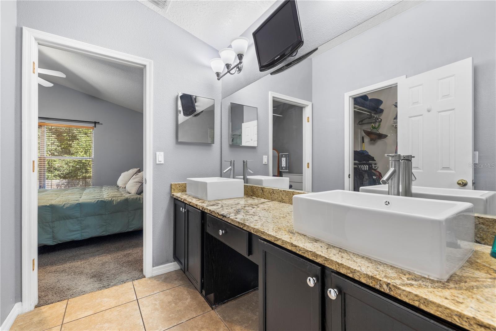 10148 Somersby Dr Property Photo 38