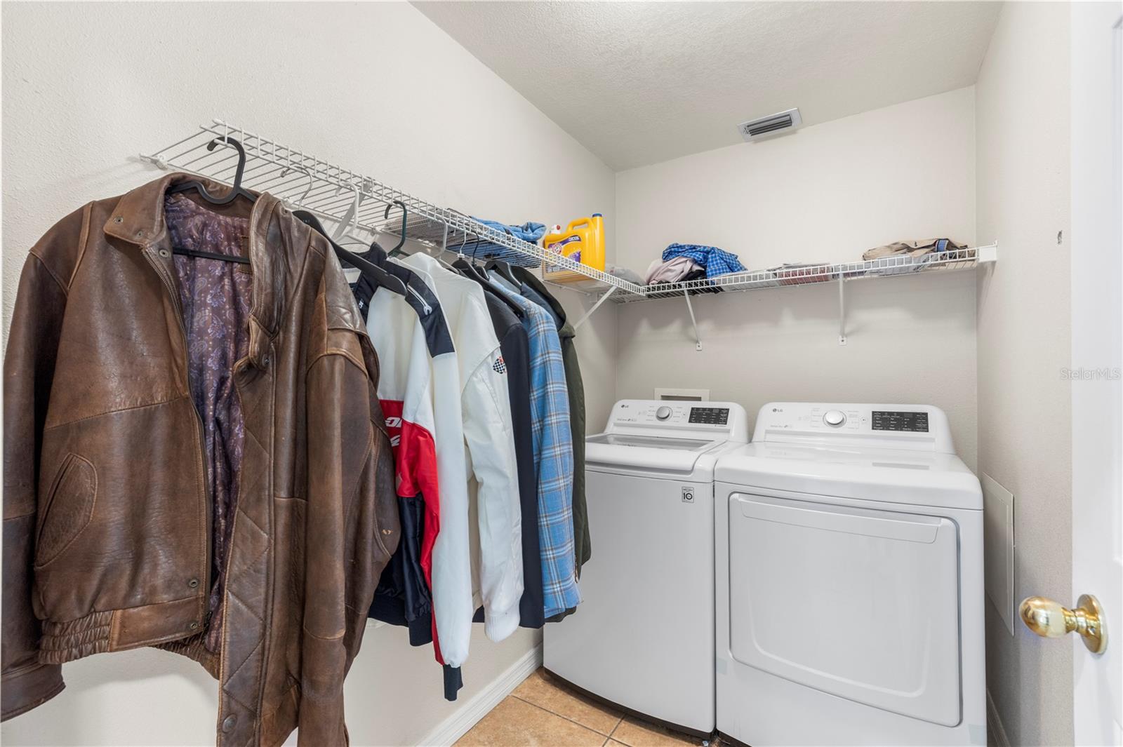 10148 Somersby Dr Property Photo 42