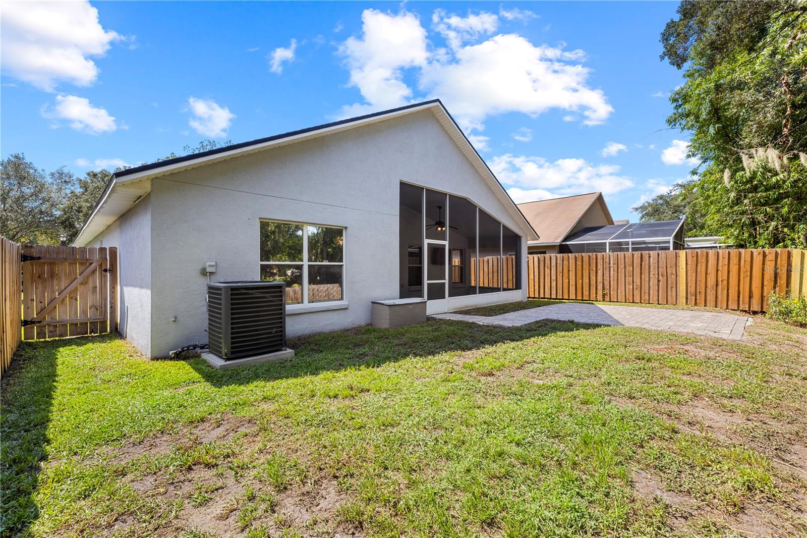10148 Somersby Dr Property Photo 48