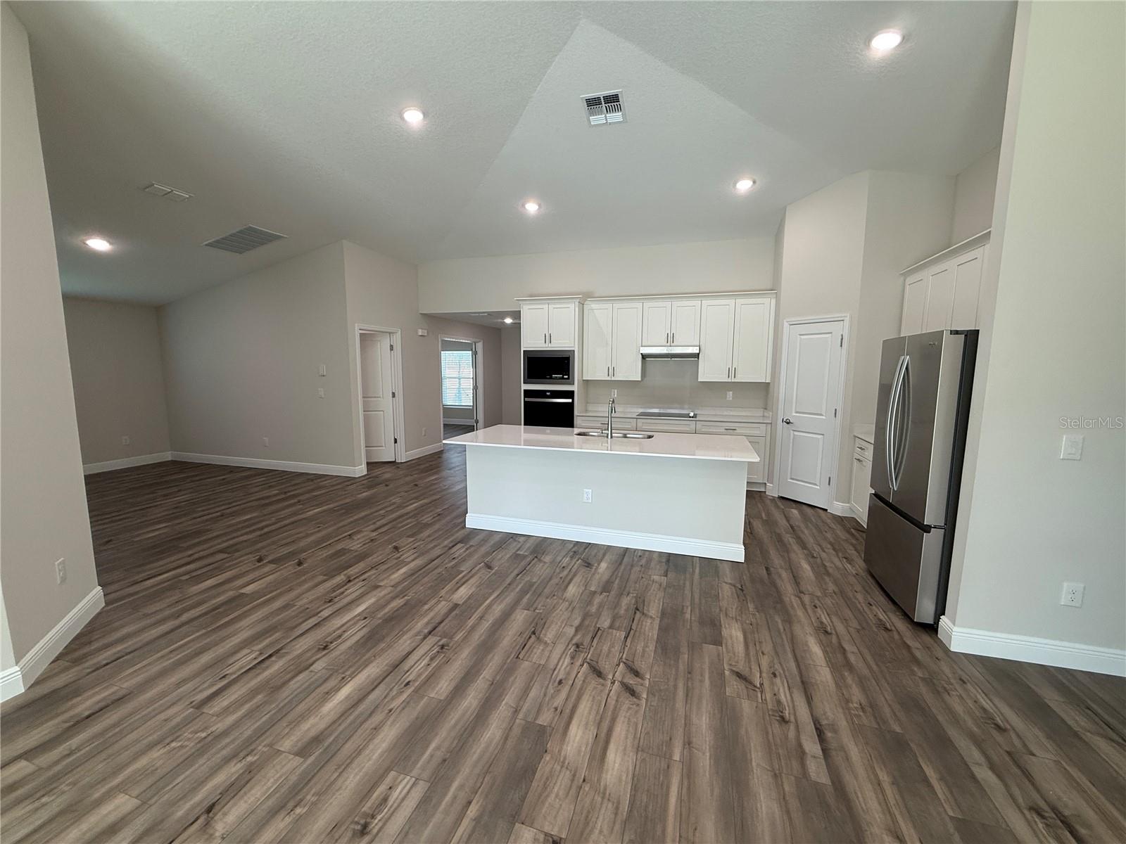 9924 Annunciation Drive Property Photo 7
