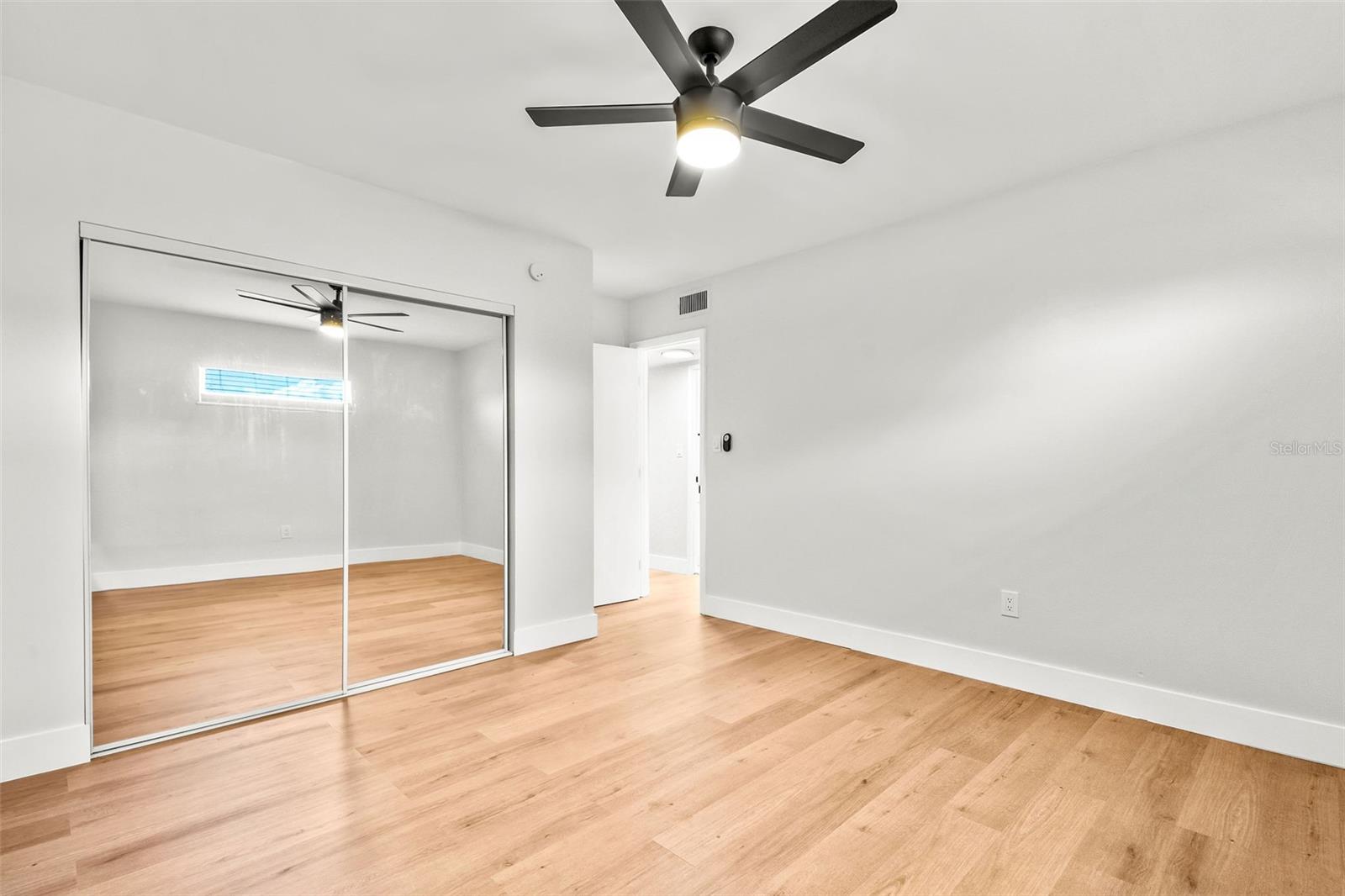 300 S Nimbus Ave #3 Property Photo 7