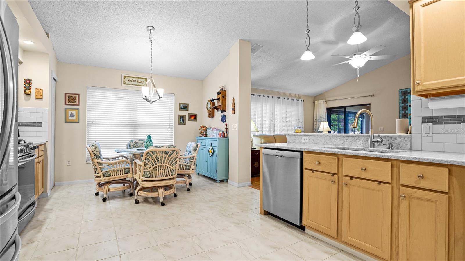 9221 Halberg Dr Property Photo 3