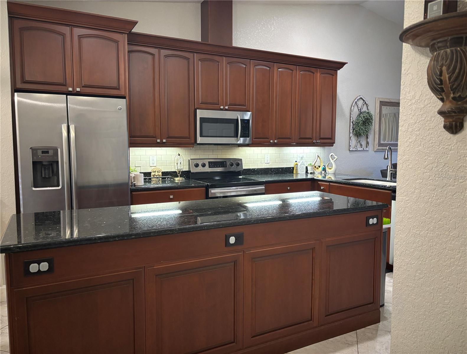 14837 Feather Cove Ln #45 Property Photo 11