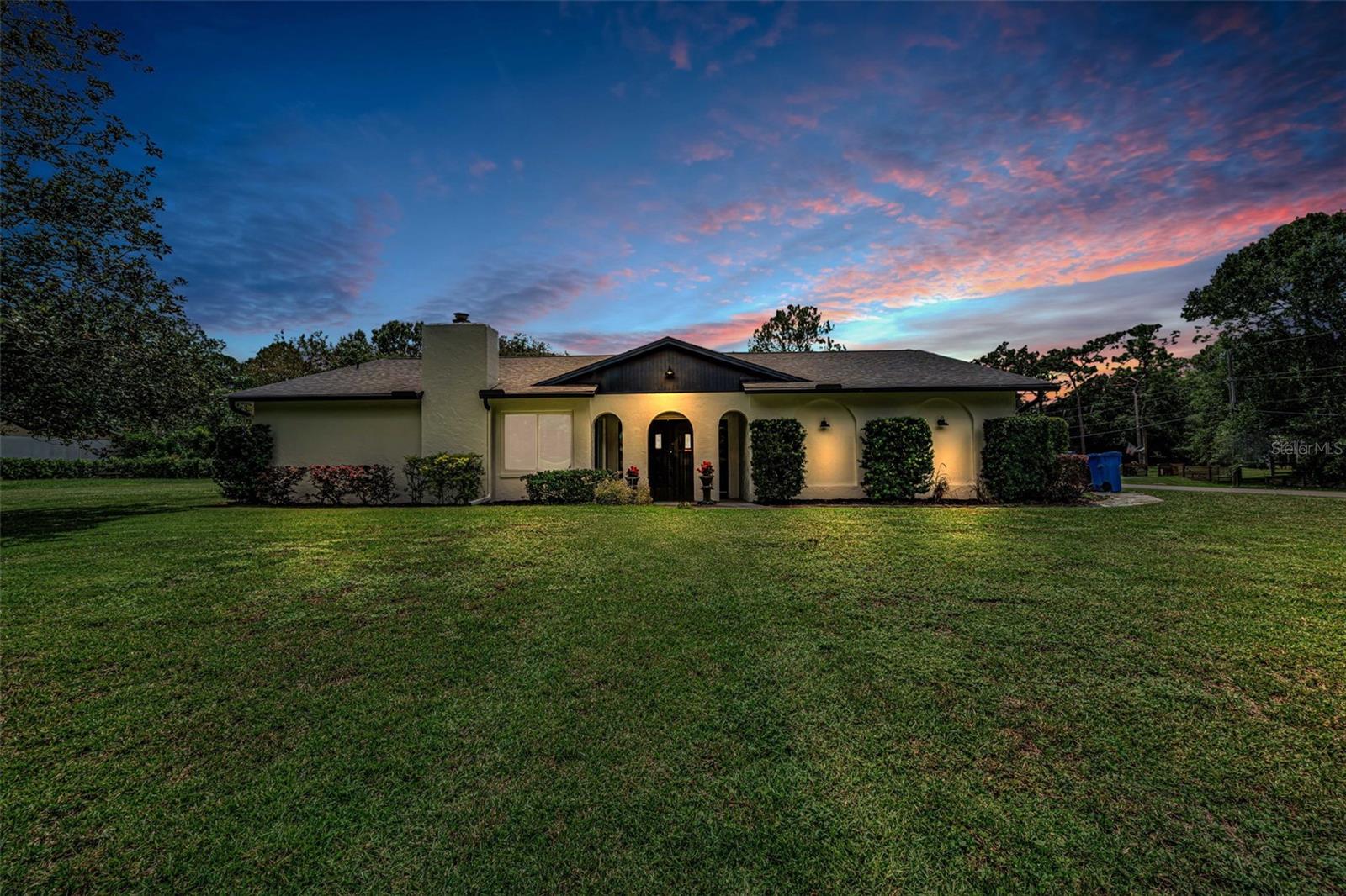 7812 Windward Way Property Photo 2